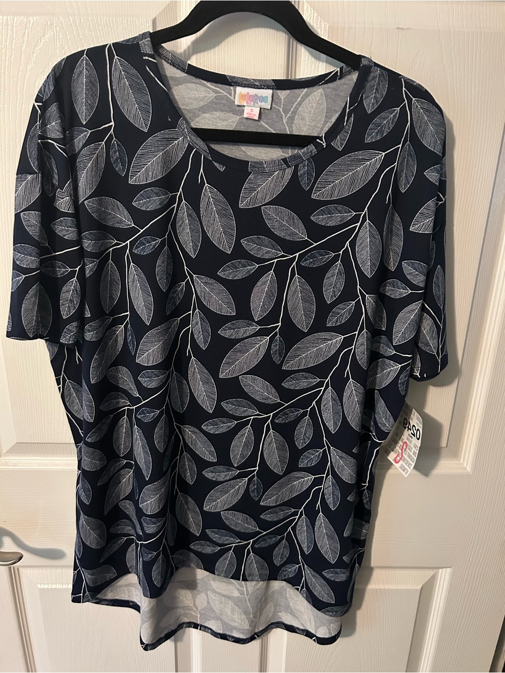 Lularoe Irma Navy Leaf Print Short Sleeve Tunic